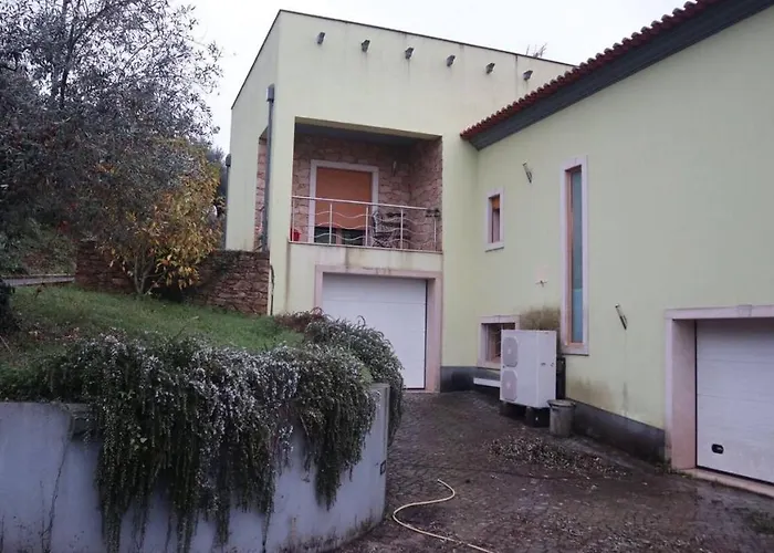 Do Alqueidao Villa